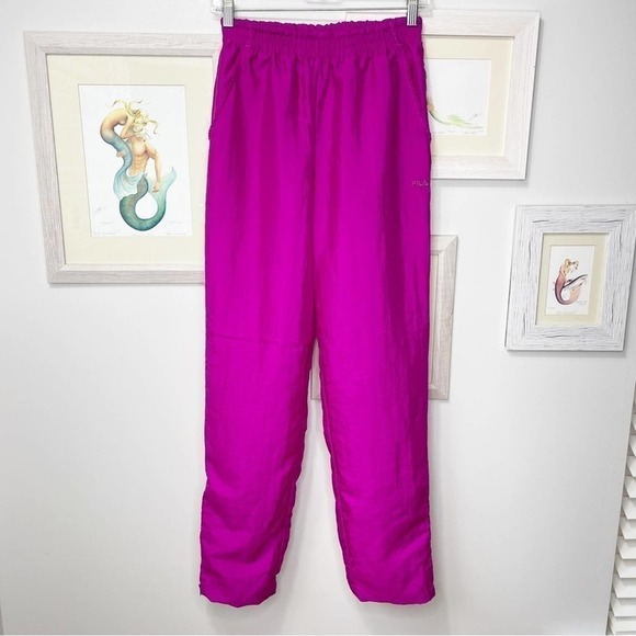 VINTAGE Fila Fuchsia Italian Windbreaker Pants Women’s Size 6 - Picture 1 of 13